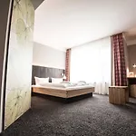 Linde Hotel 4*