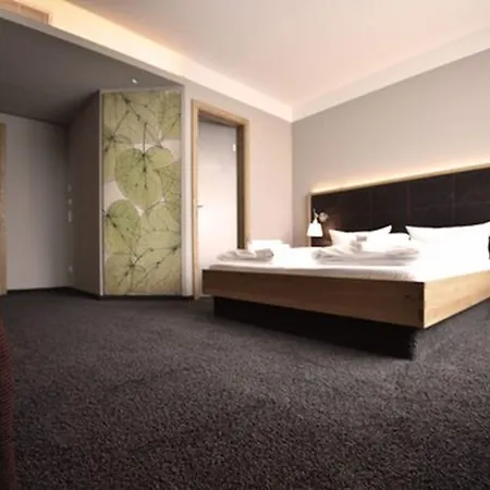 Landgasthof Linde Hotel Guenzburg