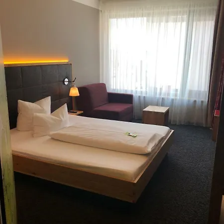 Landgasthof Linde 4* Guenzburg