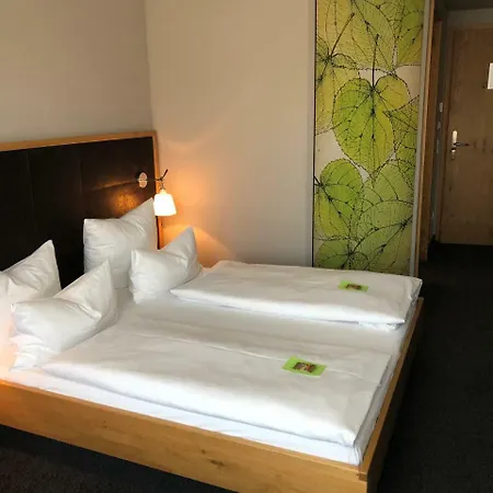 Landgasthof Linde Hotel 4*