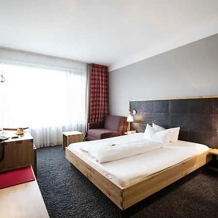 Landgasthof Linde Hotel 4*