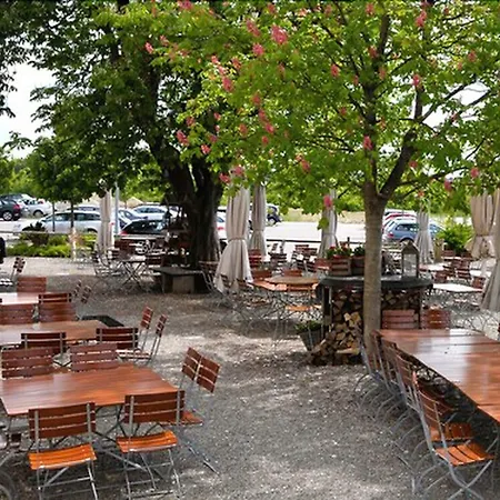 Landgasthof Linde 4*